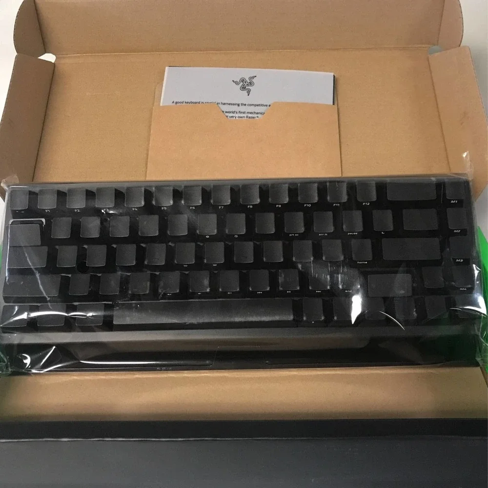 BlackWidow V3 Mini Hyperspeed Phantom Edition 65% Wireless Gaming Keyboa… - Picture 7 of 10
